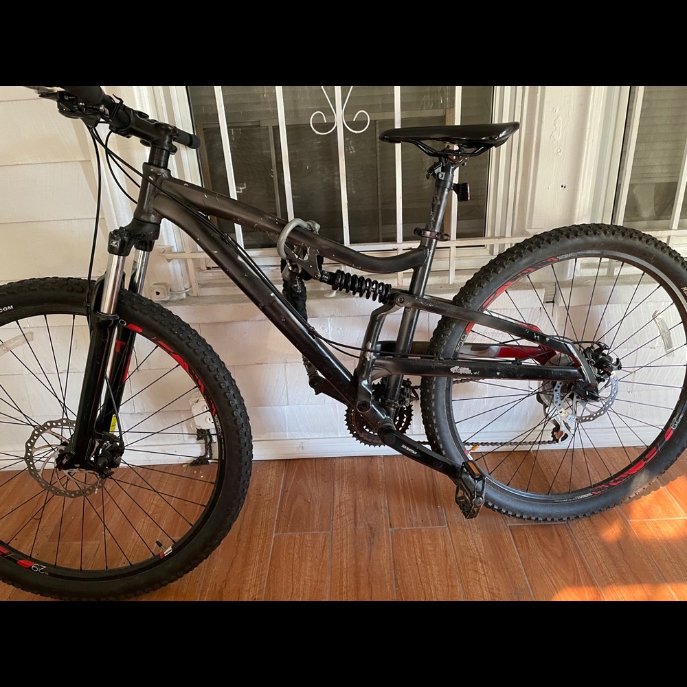 Diamondback MTB trails Bike
